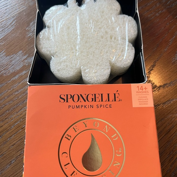 Spongelle & purlisse pumpkin beauty & care set - Picture 3 of 7
